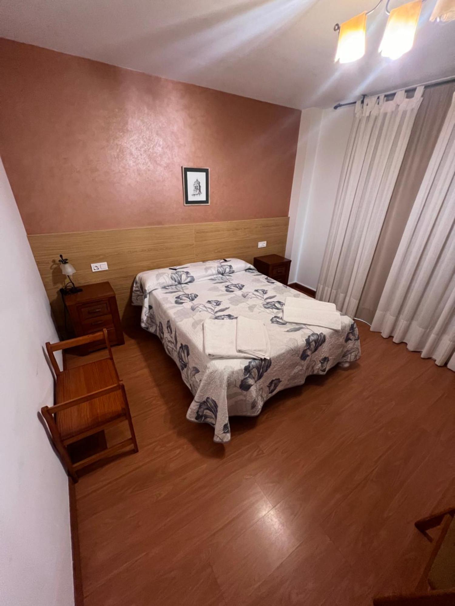 Hotel Puente De Piedra Замора Екстериор снимка